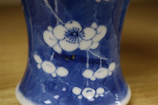 A pair of Chinese blue and white vases and covers, late 19th century height 31cm